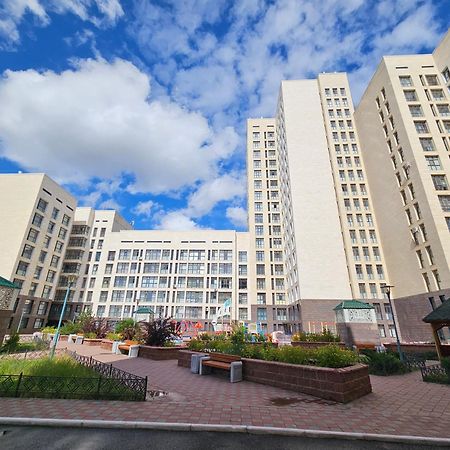 Ernaz Plus Apartments: Promenade Expo อัสตานา ภายนอก รูปภาพ