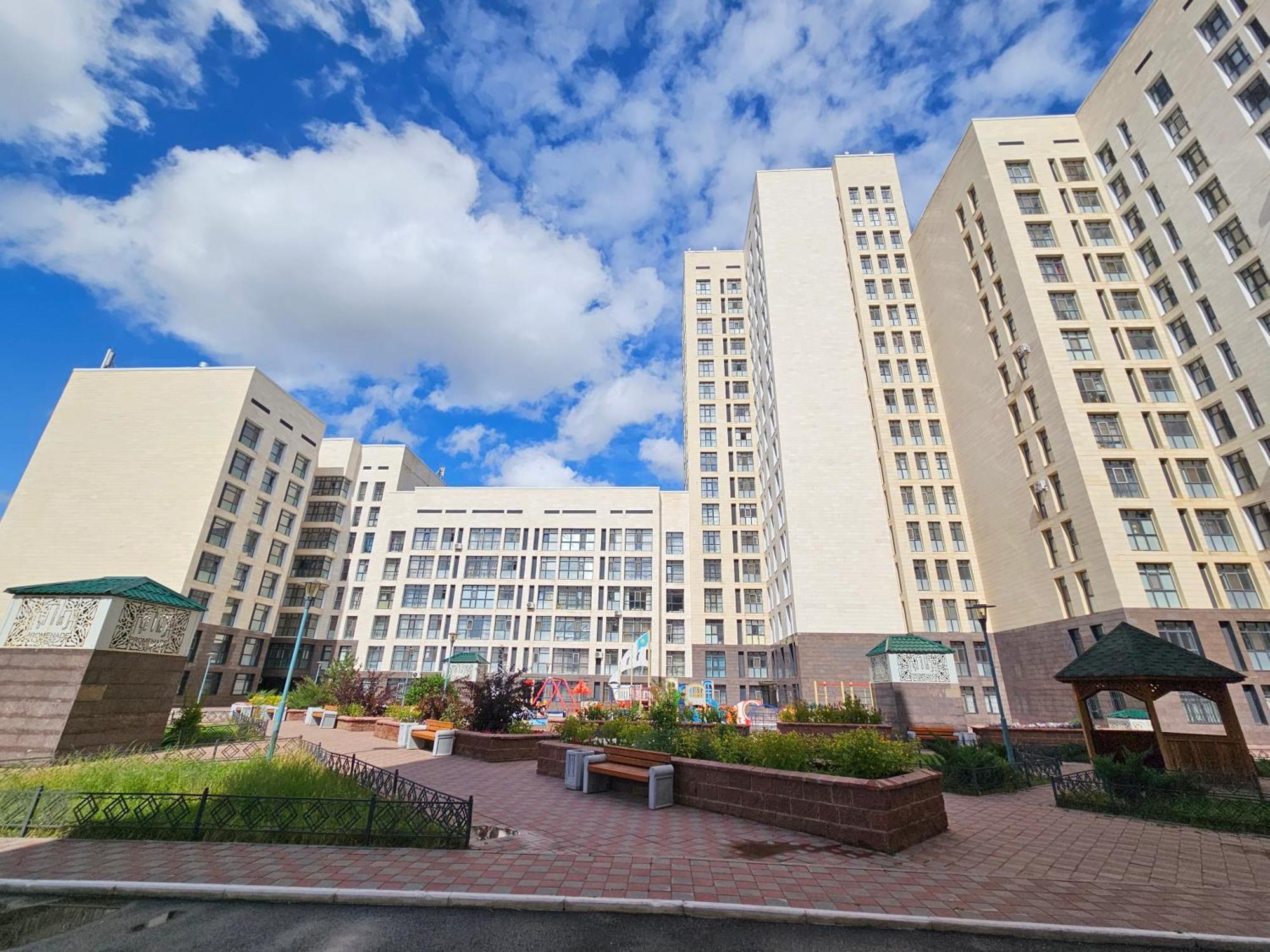 Ernaz Plus Apartments: Promenade Expo อัสตานา ภายนอก รูปภาพ
