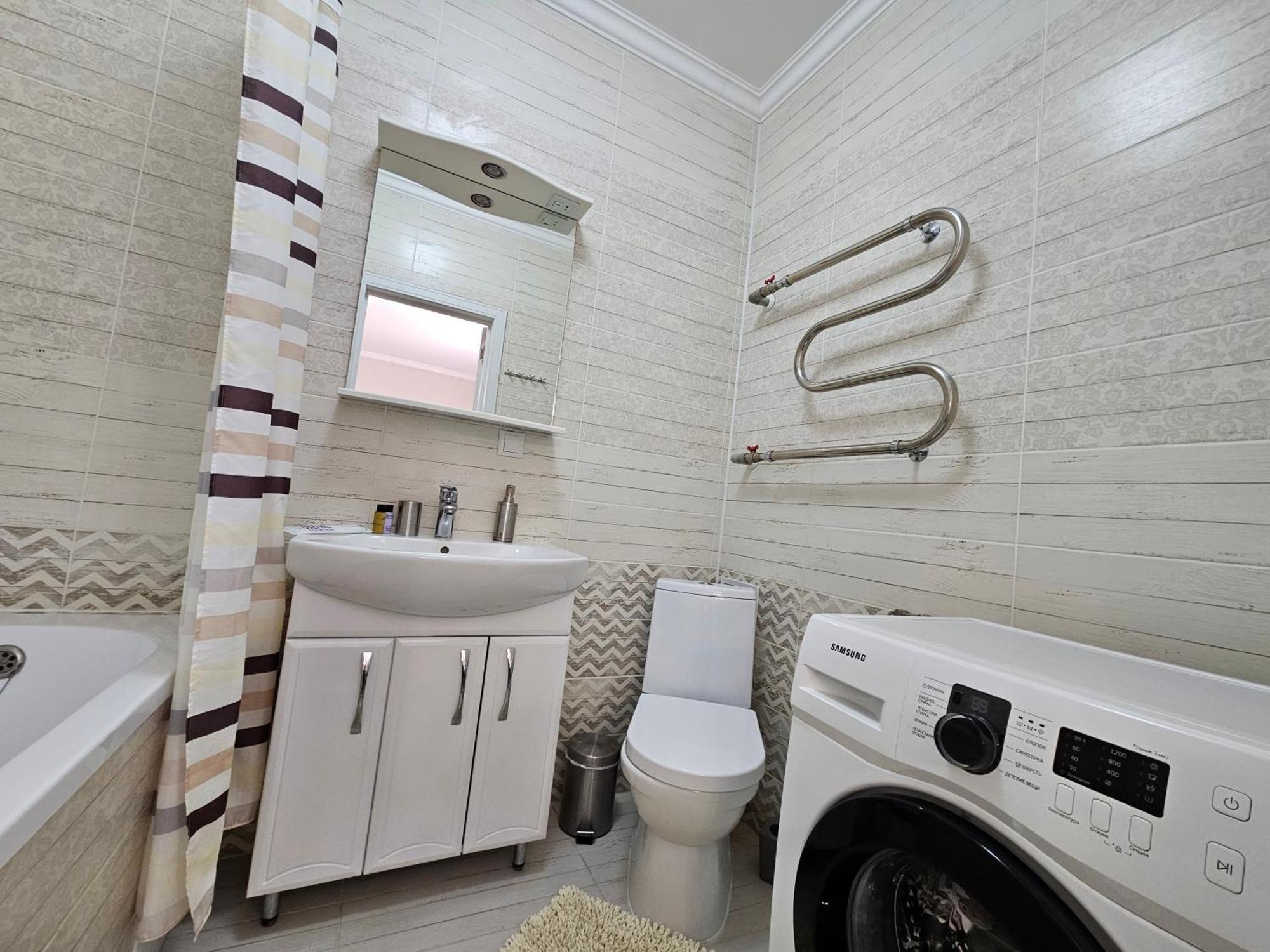 Ernaz Plus Apartments: Promenade Expo อัสตานา ภายนอก รูปภาพ